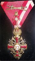 FRANZ JOSEPH ORDEN Ritterkreuz mit der Kleindekoration zum Offizierskreuz mit KD und Schwerter